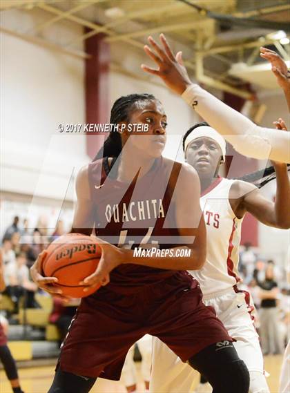 Thumbnail 1 in Ouachita Parish vs. Destrehan (LHSAA 5A Quarterfinal Playoff) photogallery.