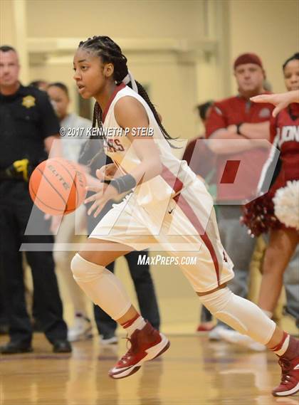 Thumbnail 1 in Ouachita Parish vs. Destrehan (LHSAA 5A Quarterfinal Playoff) photogallery.