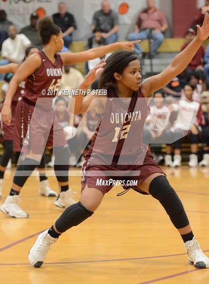 Thumbnail 2 in Ouachita Parish vs. Destrehan (LHSAA 5A Quarterfinal Playoff) photogallery.