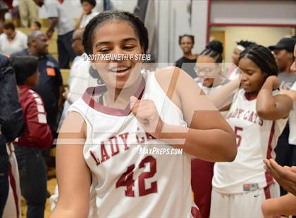 Thumbnail 3 in Ouachita Parish vs. Destrehan (LHSAA 5A Quarterfinal Playoff) photogallery.