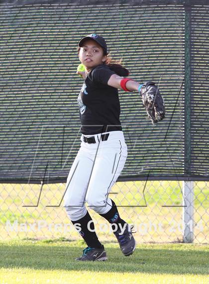 Thumbnail 3 in Clear Falls vs Clear Brook photogallery.
