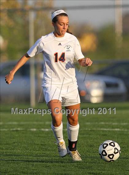 Thumbnail 3 in South vs Olathe East photogallery.