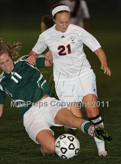 Thumbnail 1 in South vs Olathe East photogallery.