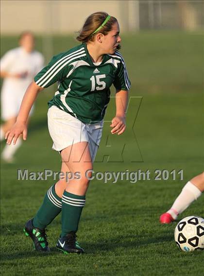 Thumbnail 2 in South vs Olathe East photogallery.