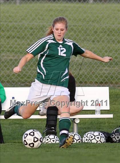 Thumbnail 2 in South vs Olathe East photogallery.