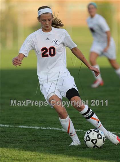 Thumbnail 2 in South vs Olathe East photogallery.