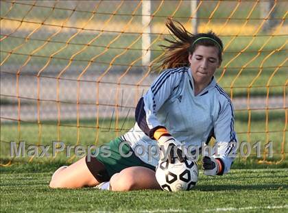 Thumbnail 2 in South vs Olathe East photogallery.