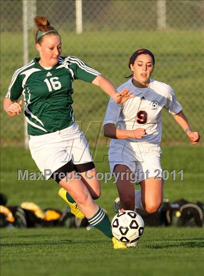 Thumbnail 2 in South vs Olathe East photogallery.