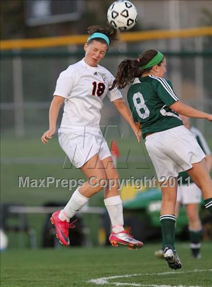 Thumbnail 2 in South vs Olathe East photogallery.