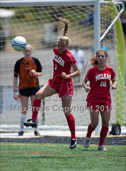 Thumbnail 3 in Cox vs. McLean (VHSL AAA Final) photogallery.
