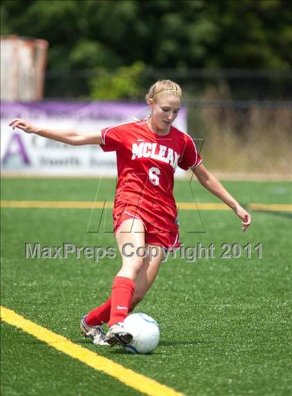 Thumbnail 3 in Cox vs. McLean (VHSL AAA Final) photogallery.
