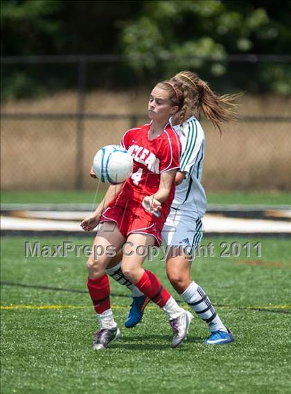Thumbnail 2 in Cox vs. McLean (VHSL AAA Final) photogallery.