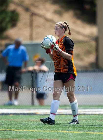 Thumbnail 3 in Cox vs. McLean (VHSL AAA Final) photogallery.