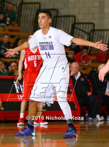 Thumbnail 2 in Foothills Christian vs. Mater Dei (Nike Extravaganza) photogallery.