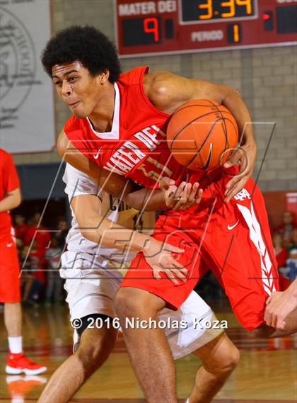 Thumbnail 1 in Foothills Christian vs. Mater Dei (Nike Extravaganza) photogallery.
