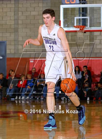 Thumbnail 2 in Foothills Christian vs. Mater Dei (Nike Extravaganza) photogallery.