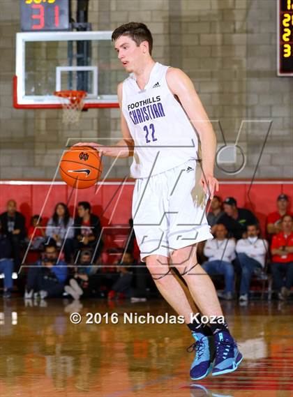 Thumbnail 2 in Foothills Christian vs. Mater Dei (Nike Extravaganza) photogallery.