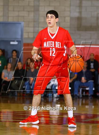 Thumbnail 1 in Foothills Christian vs. Mater Dei (Nike Extravaganza) photogallery.