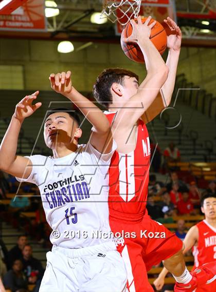 Thumbnail 3 in Foothills Christian vs. Mater Dei (Nike Extravaganza) photogallery.