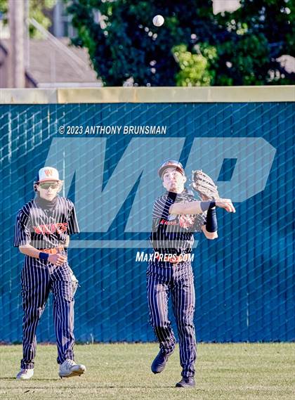 Thumbnail 3 in Oakmont vs. Woodland (CIF SJS D4 Final) photogallery.