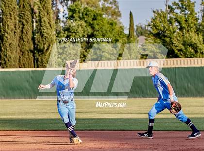 Thumbnail 1 in Oakmont vs. Woodland (CIF SJS D4 Final) photogallery.