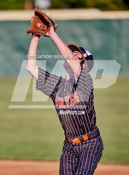 Thumbnail 3 in Oakmont vs. Woodland (CIF SJS D4 Final) photogallery.