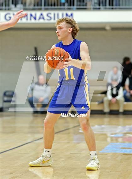 Thumbnail 2 in Otto-Eldred vs. Elk County Catholic (District 9 1A Final) photogallery.