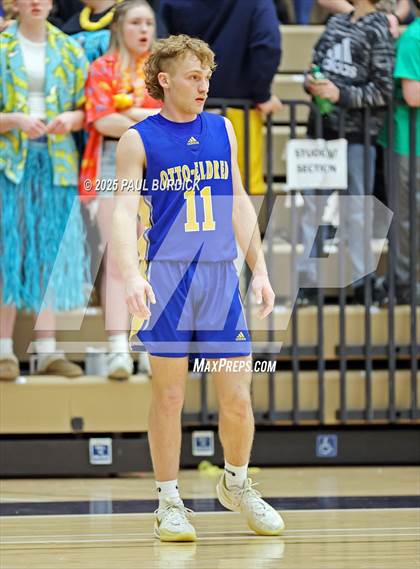 Thumbnail 2 in Otto-Eldred vs. Elk County Catholic (District 9 1A Final) photogallery.