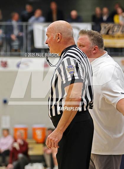 Thumbnail 2 in Otto-Eldred vs. Elk County Catholic (District 9 1A Final) photogallery.