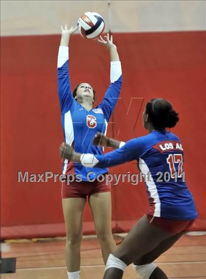 Thumbnail 1 in South vs. Los Alamitos (Molten Classic) photogallery.