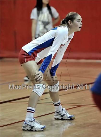 Thumbnail 1 in South vs. Los Alamitos (Molten Classic) photogallery.