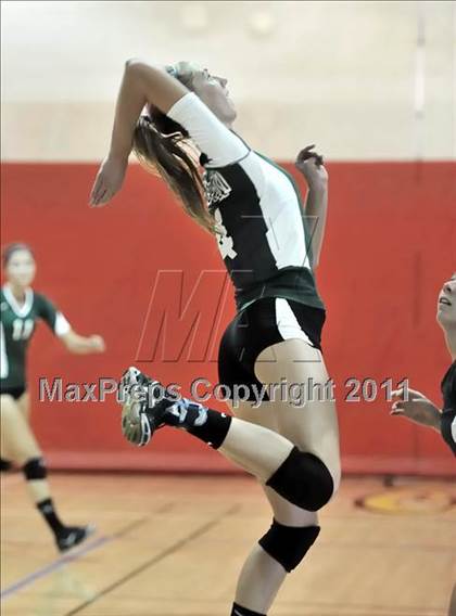Thumbnail 1 in South vs. Los Alamitos (Molten Classic) photogallery.