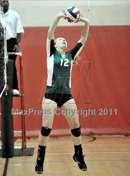 Thumbnail 3 in South vs. Los Alamitos (Molten Classic) photogallery.