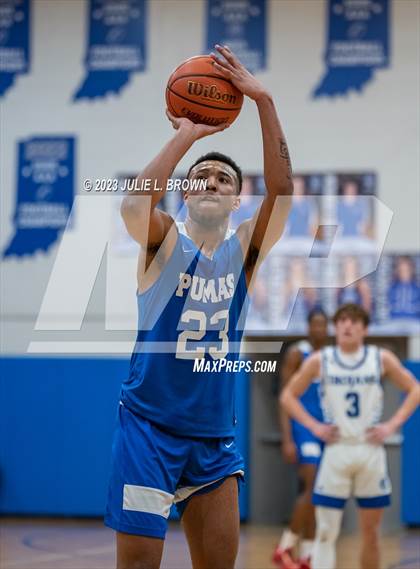 Thumbnail 1 in Indianapolis Metropolitan @ Indianapolis Bishop Chatard photogallery.