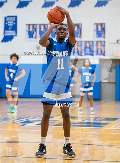 Thumbnail 1 in Indianapolis Metropolitan @ Indianapolis Bishop Chatard photogallery.