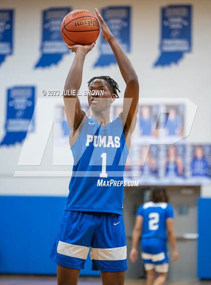 Thumbnail 3 in Indianapolis Metropolitan @ Indianapolis Bishop Chatard photogallery.