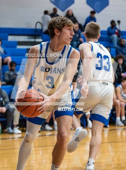 Thumbnail 3 in Indianapolis Metropolitan @ Indianapolis Bishop Chatard photogallery.