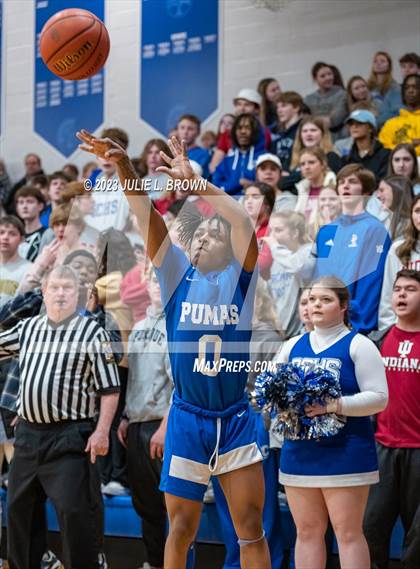 Thumbnail 1 in Indianapolis Metropolitan @ Indianapolis Bishop Chatard photogallery.