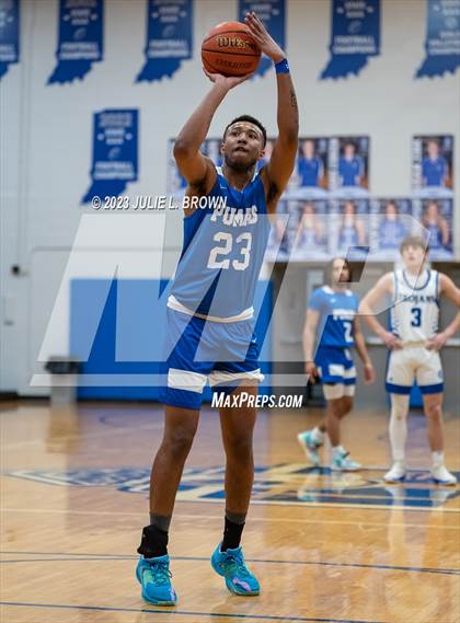 Thumbnail 3 in Indianapolis Metropolitan @ Indianapolis Bishop Chatard photogallery.
