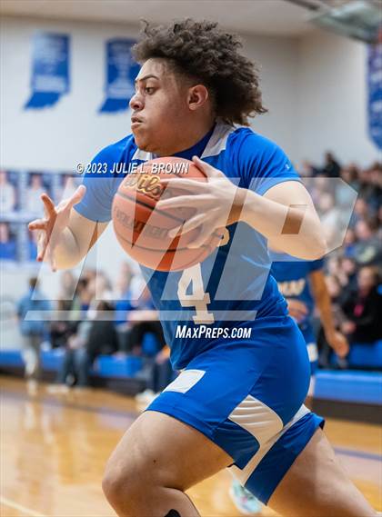 Thumbnail 1 in Indianapolis Metropolitan @ Indianapolis Bishop Chatard photogallery.