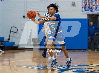 Thumbnail 3 in Indianapolis Metropolitan @ Indianapolis Bishop Chatard photogallery.