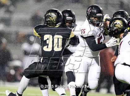 Thumbnail 2 in Liberty-Eylau vs. Kaufman (UIL 4A Regional Playoff) photogallery.