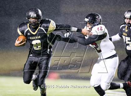Thumbnail 3 in Liberty-Eylau vs. Kaufman (UIL 4A Regional Playoff) photogallery.