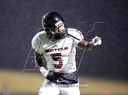 Thumbnail 3 in Liberty-Eylau vs. Kaufman (UIL 4A Regional Playoff) photogallery.