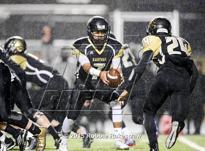 Thumbnail 3 in Liberty-Eylau vs. Kaufman (UIL 4A Regional Playoff) photogallery.