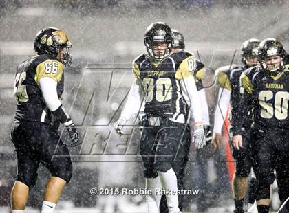Thumbnail 3 in Liberty-Eylau vs. Kaufman (UIL 4A Regional Playoff) photogallery.