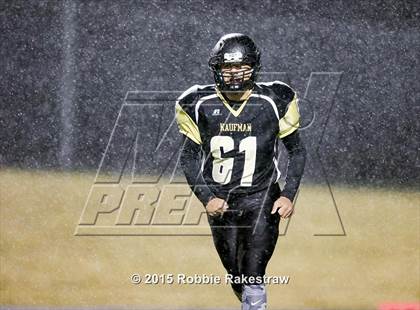 Thumbnail 3 in Liberty-Eylau vs. Kaufman (UIL 4A Regional Playoff) photogallery.