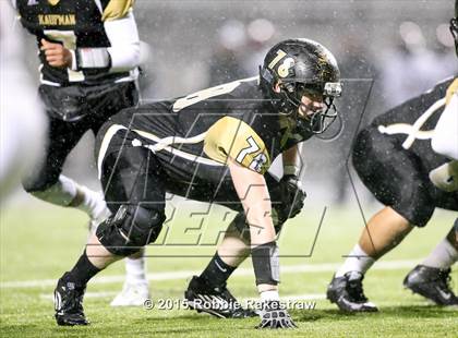 Thumbnail 2 in Liberty-Eylau vs. Kaufman (UIL 4A Regional Playoff) photogallery.