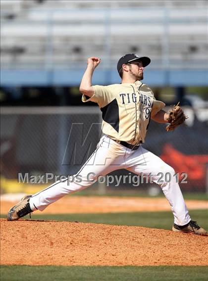 Thumbnail 1 in Bentonville vs. Munford photogallery.