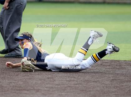 Thumbnail 3 in Arlington Martin @ Highland Park (UIL 6A Softball Region II B-District) photogallery.